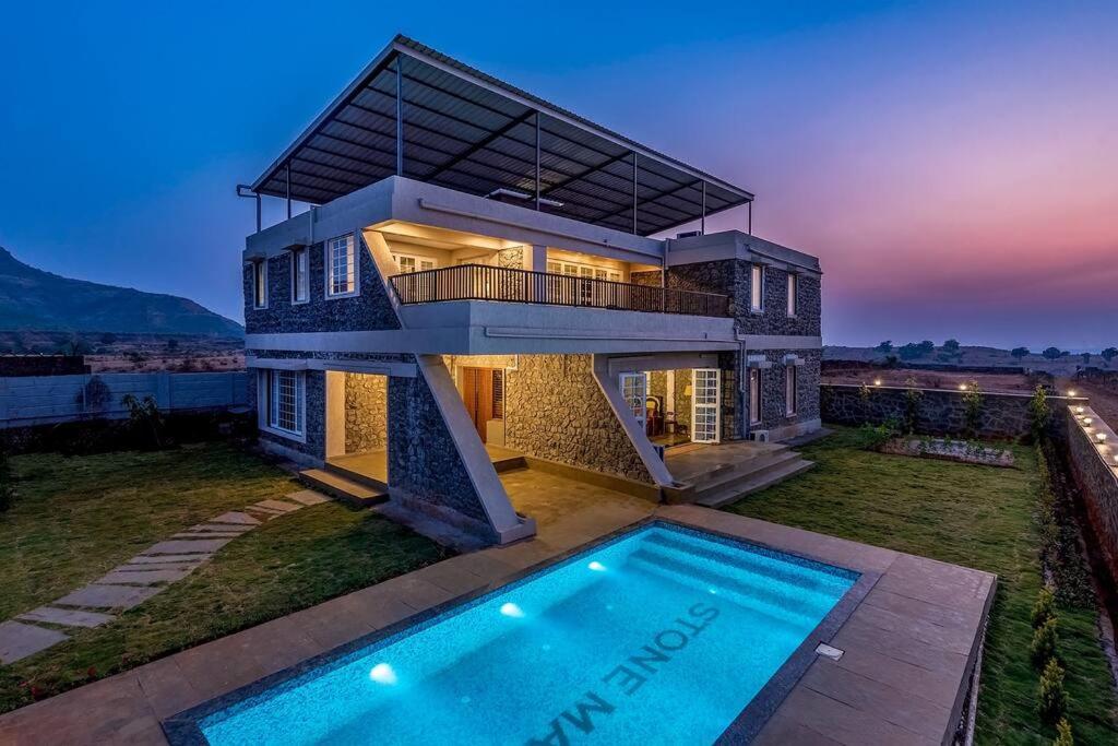 Stone Mansion By Phoenix Stays Igatpuri Bagian luar foto