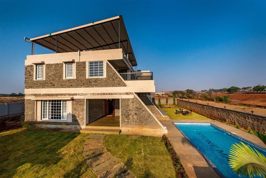 Stone Mansion By Phoenix Stays Igatpuri Bagian luar foto